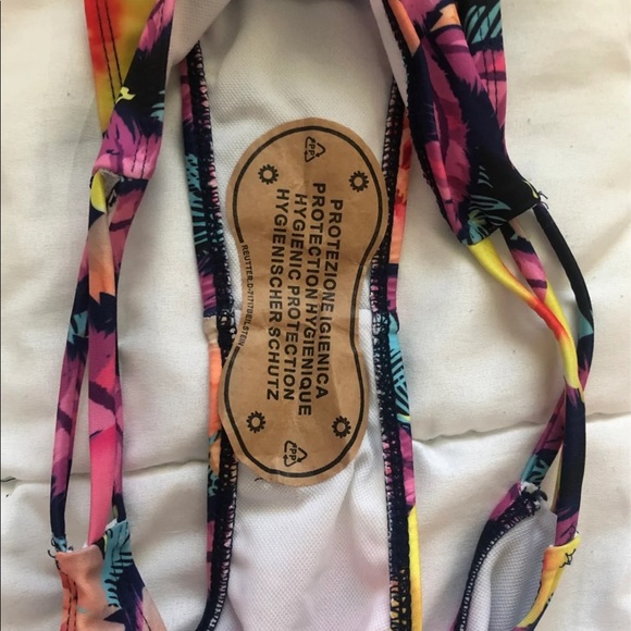 Yellow Bikini Set - Picture 3 of 7